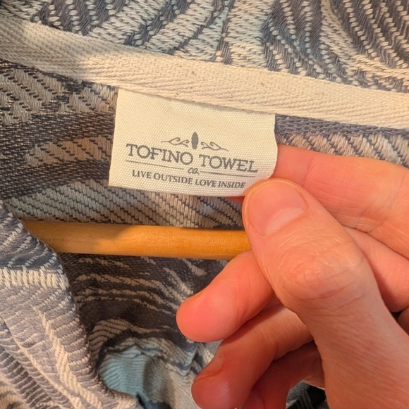 Light Blue & White Patterned Kimono Robe - Picture 3 of 6